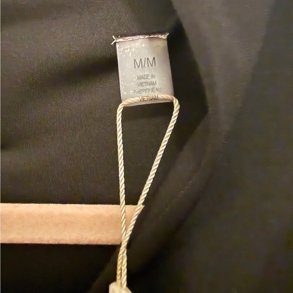 Elie Tahari Black Sheer-Sleeve V-Neck Blouse - Picture 8 of 9